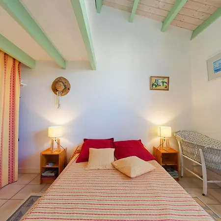 Charmante Maison Retaise De 140 M² Avec Jardin, 4 Chambres, Proche Et Marche - Fr-1-258-146 Le Bois-Plage-en-Ré