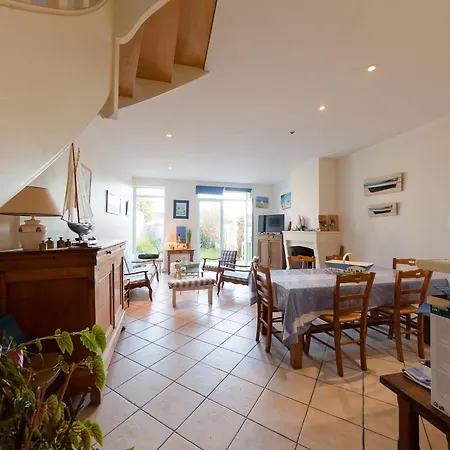 Villa Charmante Maison Retaise De 140 M² Avec Jardin, 4 Chambres, Proche Et Marche - Fr-1-258-146